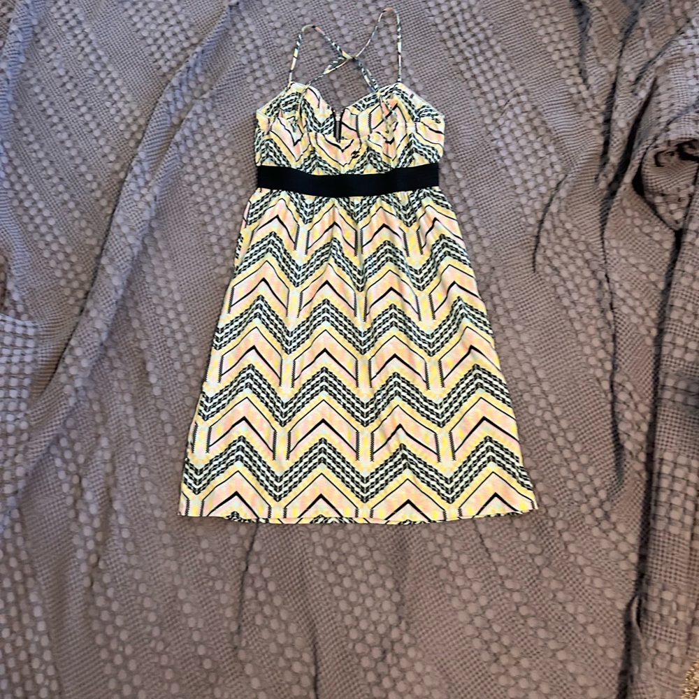 Billabong Strapless Dress with Yellow and Black Chevron